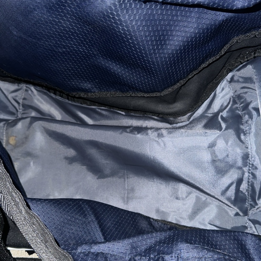 Adidas duffle bag - Picture 2 of 3